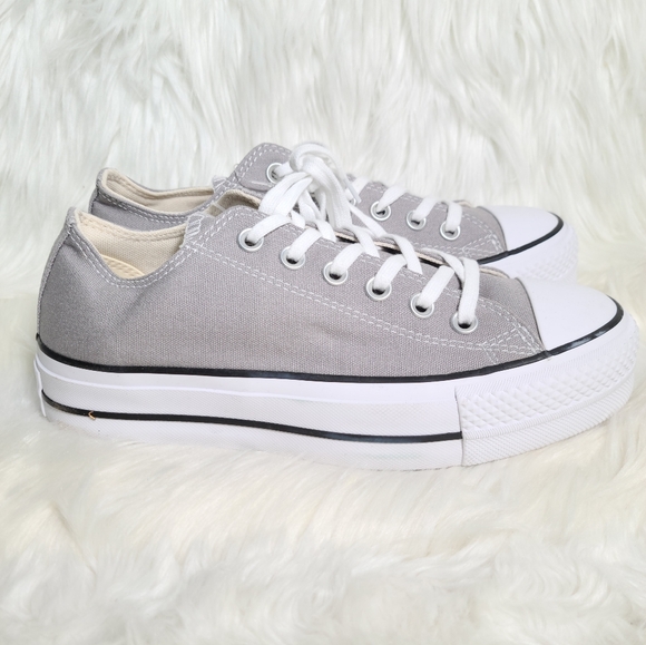 Converse Chuck Taylor All Star Low Top Gray 7 Women / 5 Men NWOB - Picture 2 of 6